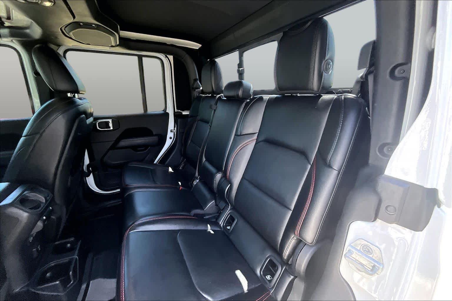 Used 2020 Bright White Clearcoat Jeep Rubicon image 20