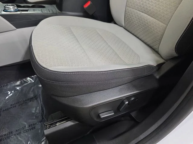 Used 2023 White Ford Active image 26