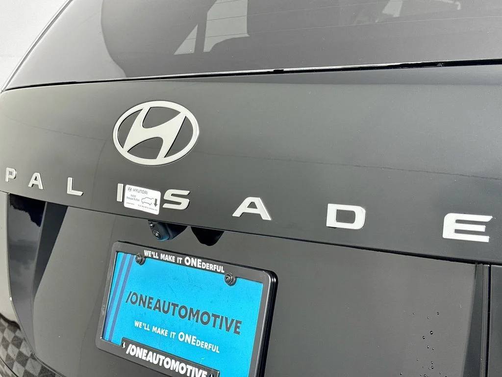 New 2026 Black Hyundai SEL Premium image 22