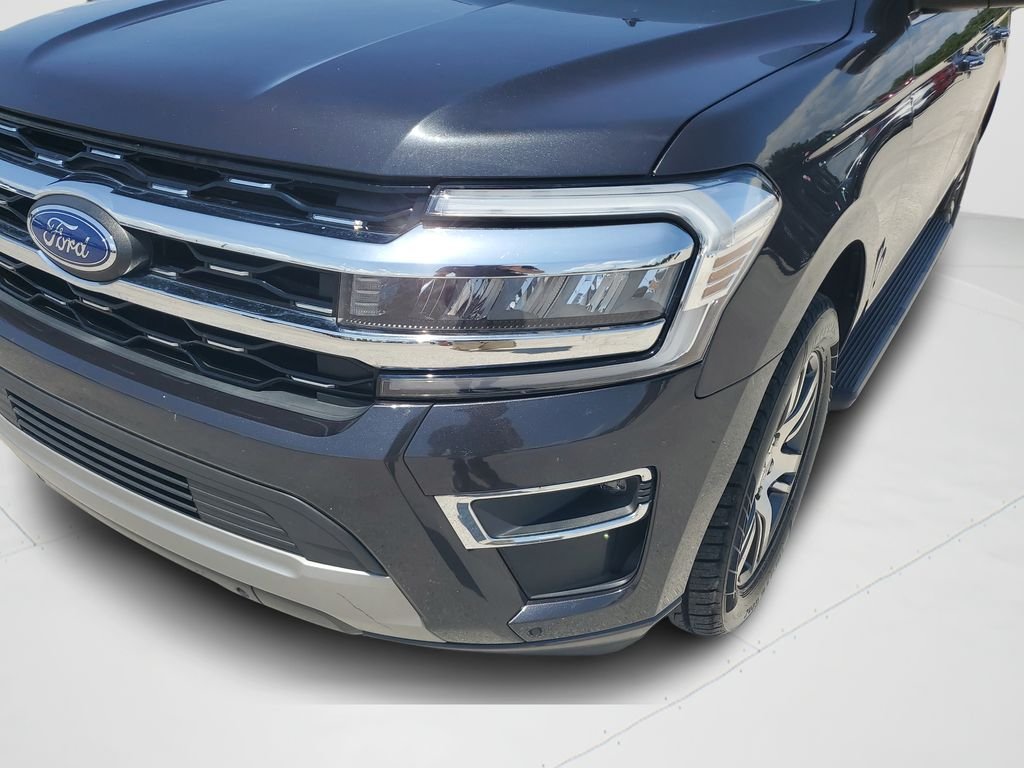 Used 2024 Gray Ford Limited image 31