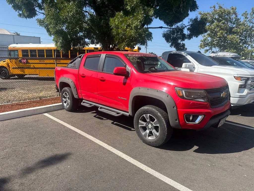 Used 2015 Red Chevrolet Z71 image 3