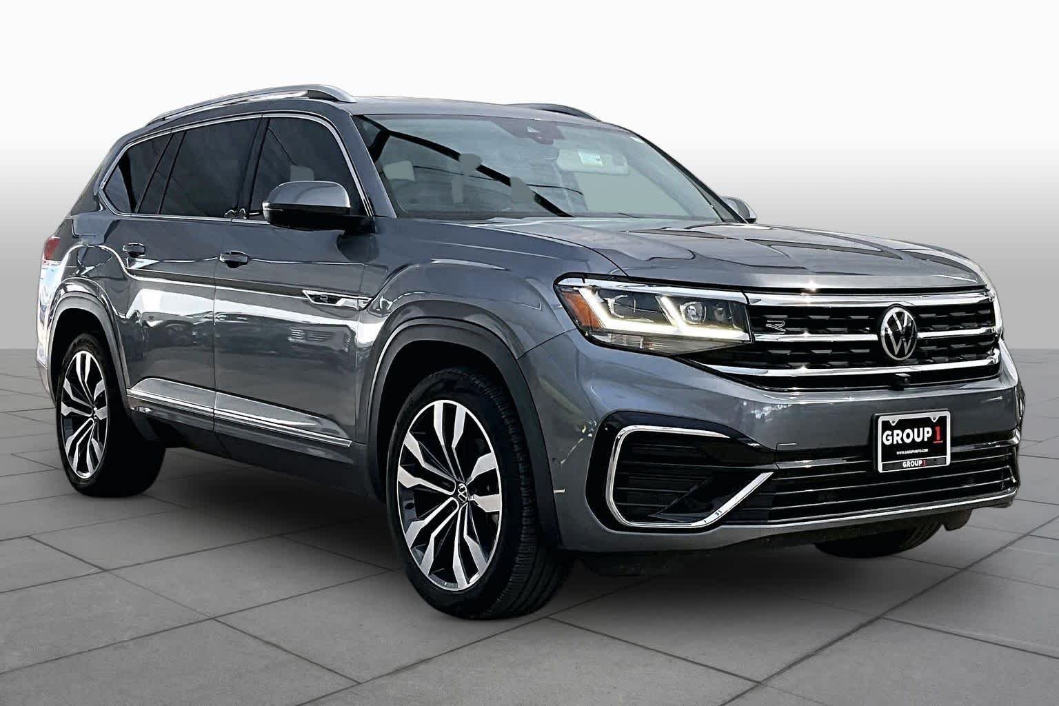 Pre-Owned 2021 Volkswagen Atlas 3.6L V6 SEL Premium R-Line
