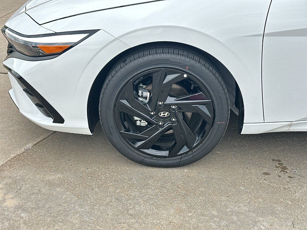 New 2026 Serenity White Hyundai SEL Sport Premium image 3