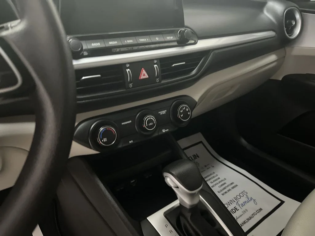 Used 2023 Black Kia LXS image 20