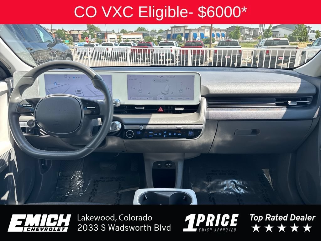 Used 2024 Atlas White Hyundai SEL image 12