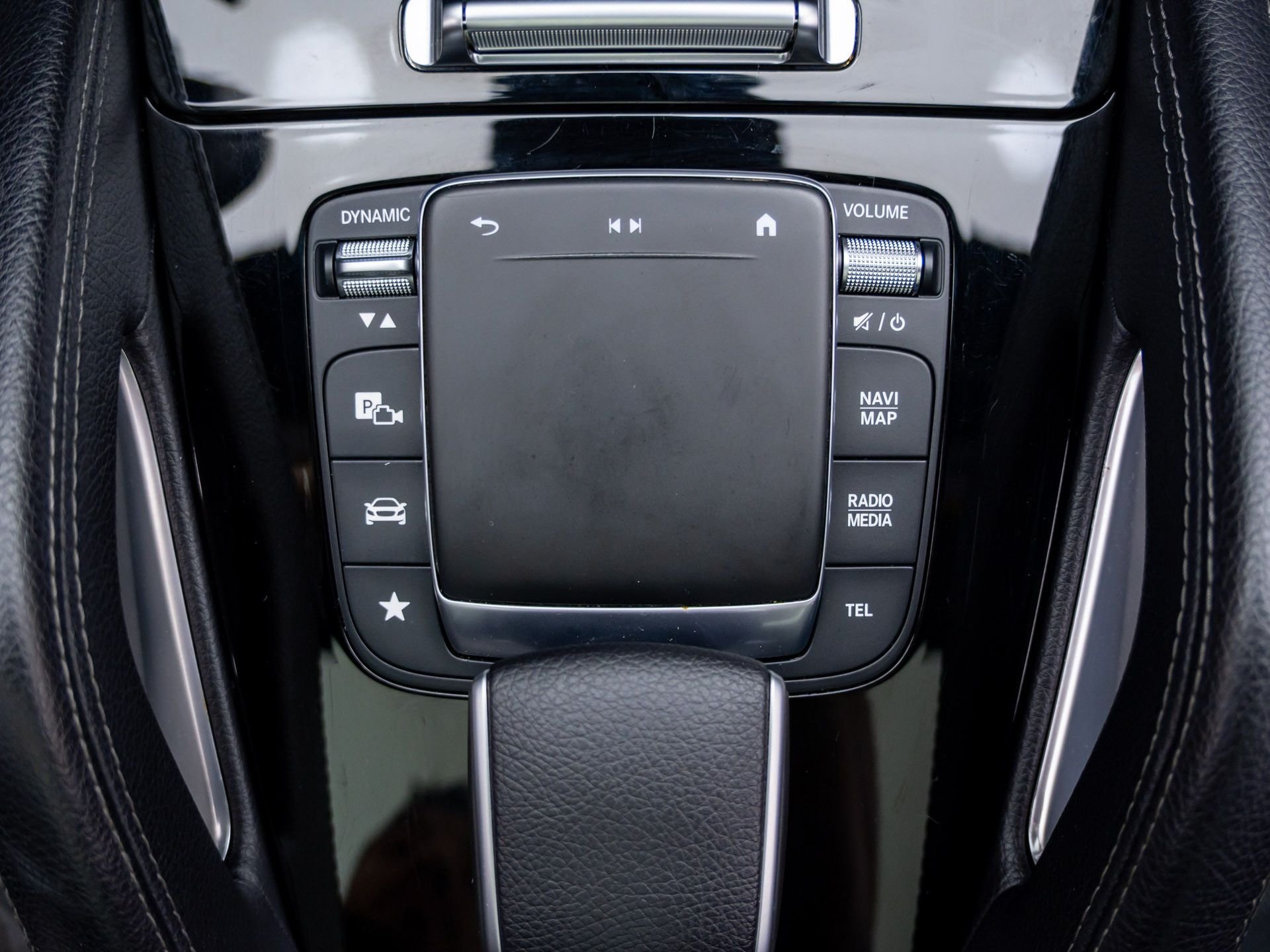 Used 2023 White Mercedes-Benz GLE 580 image 23