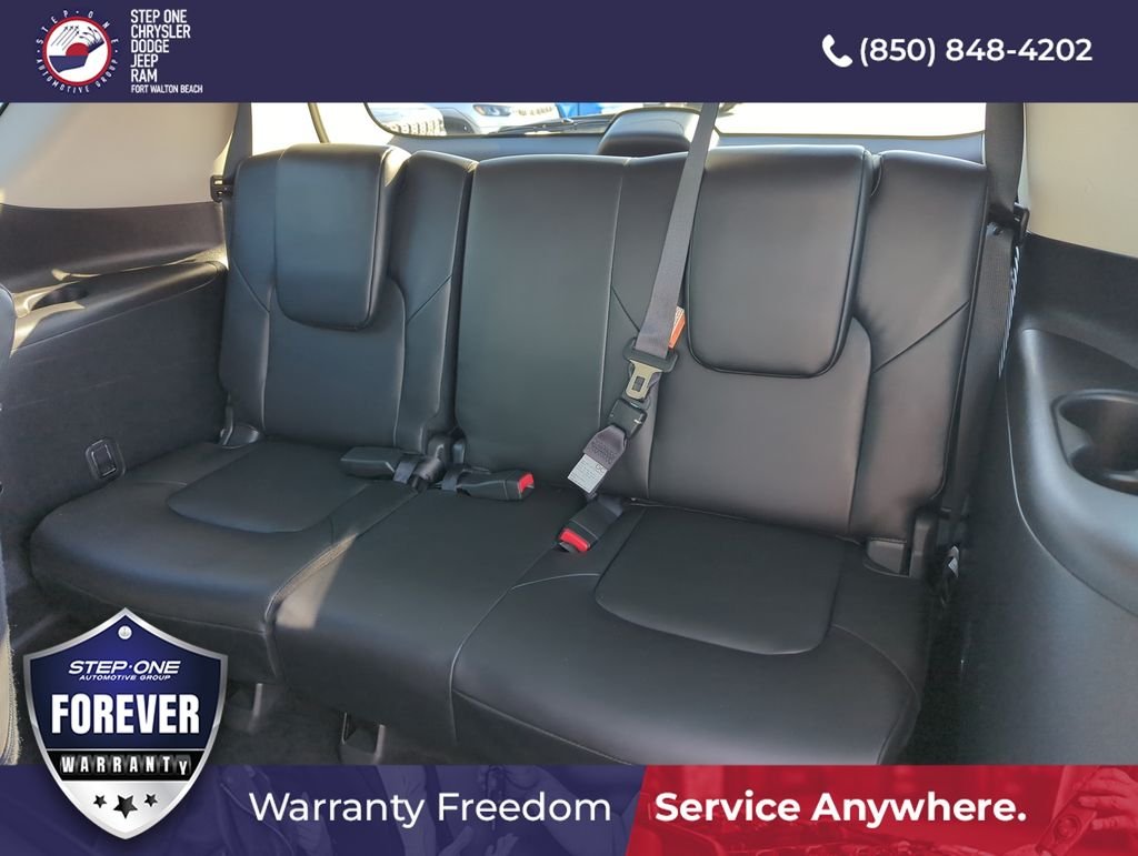 Used 2023 Gray Nissan Platinum image 32