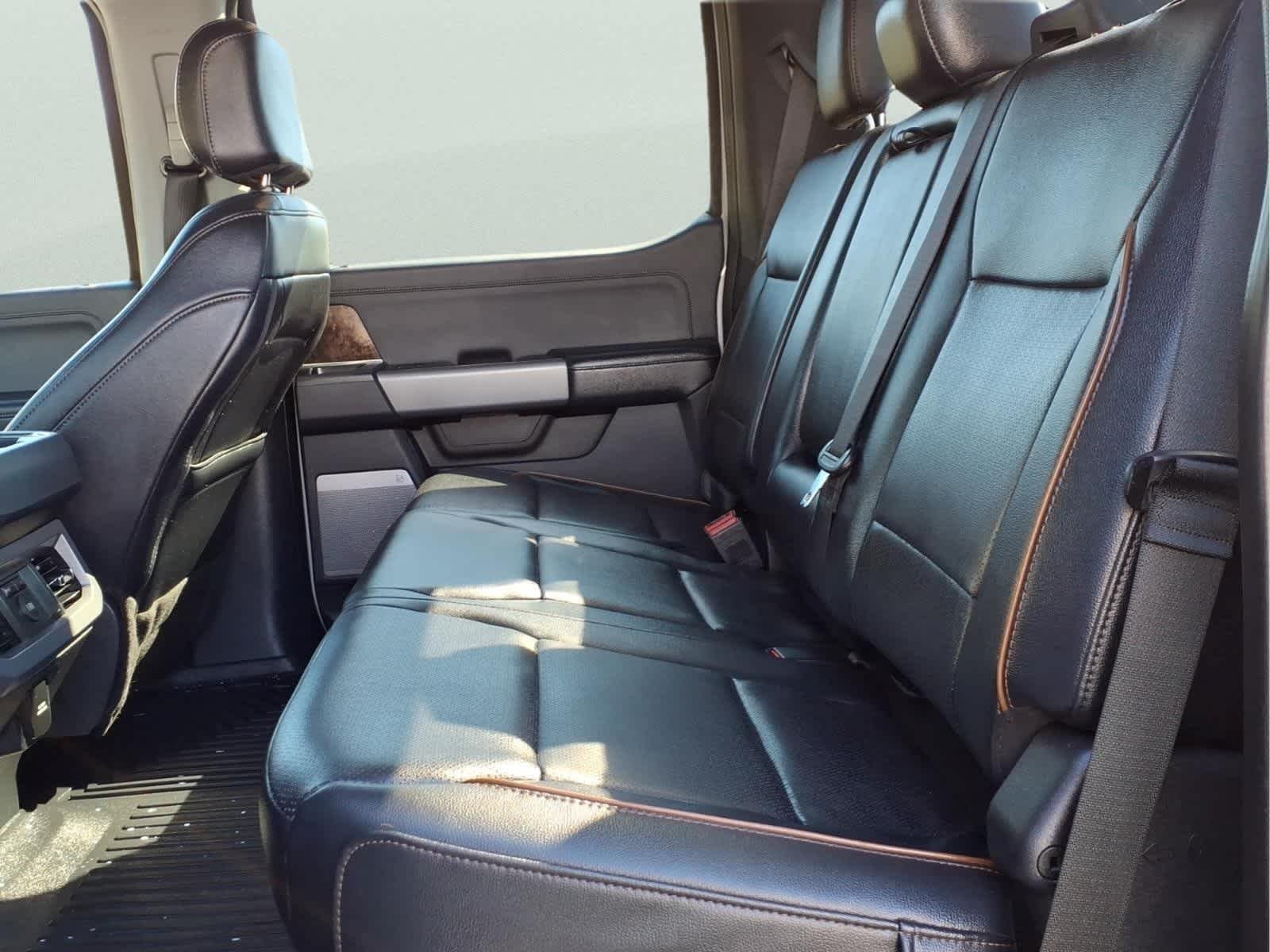 Used 2025 Avalanche Ford LARIAT image 29