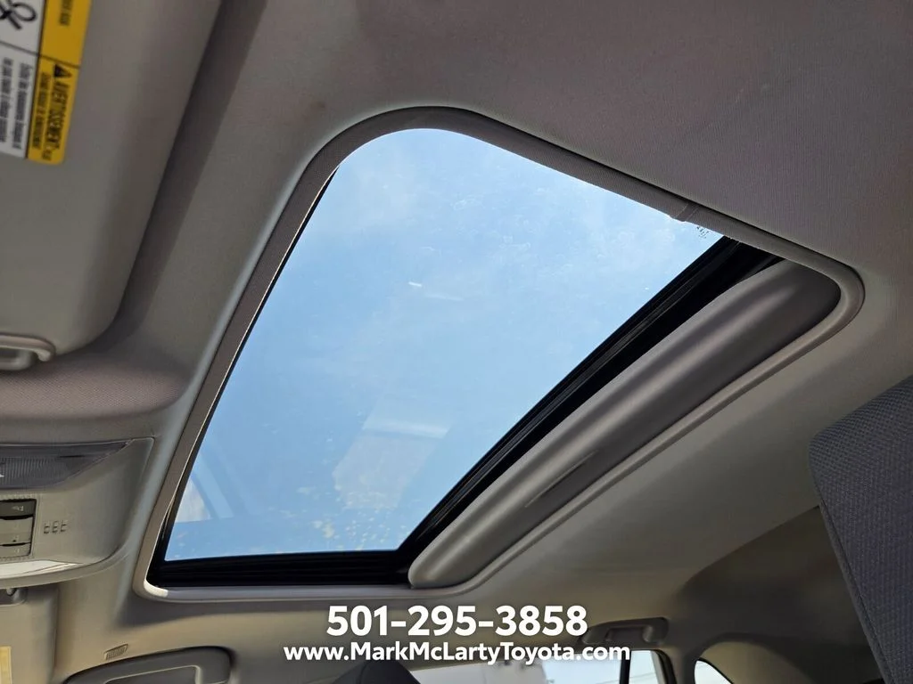 Used 2025 White Toyota XLE image 9