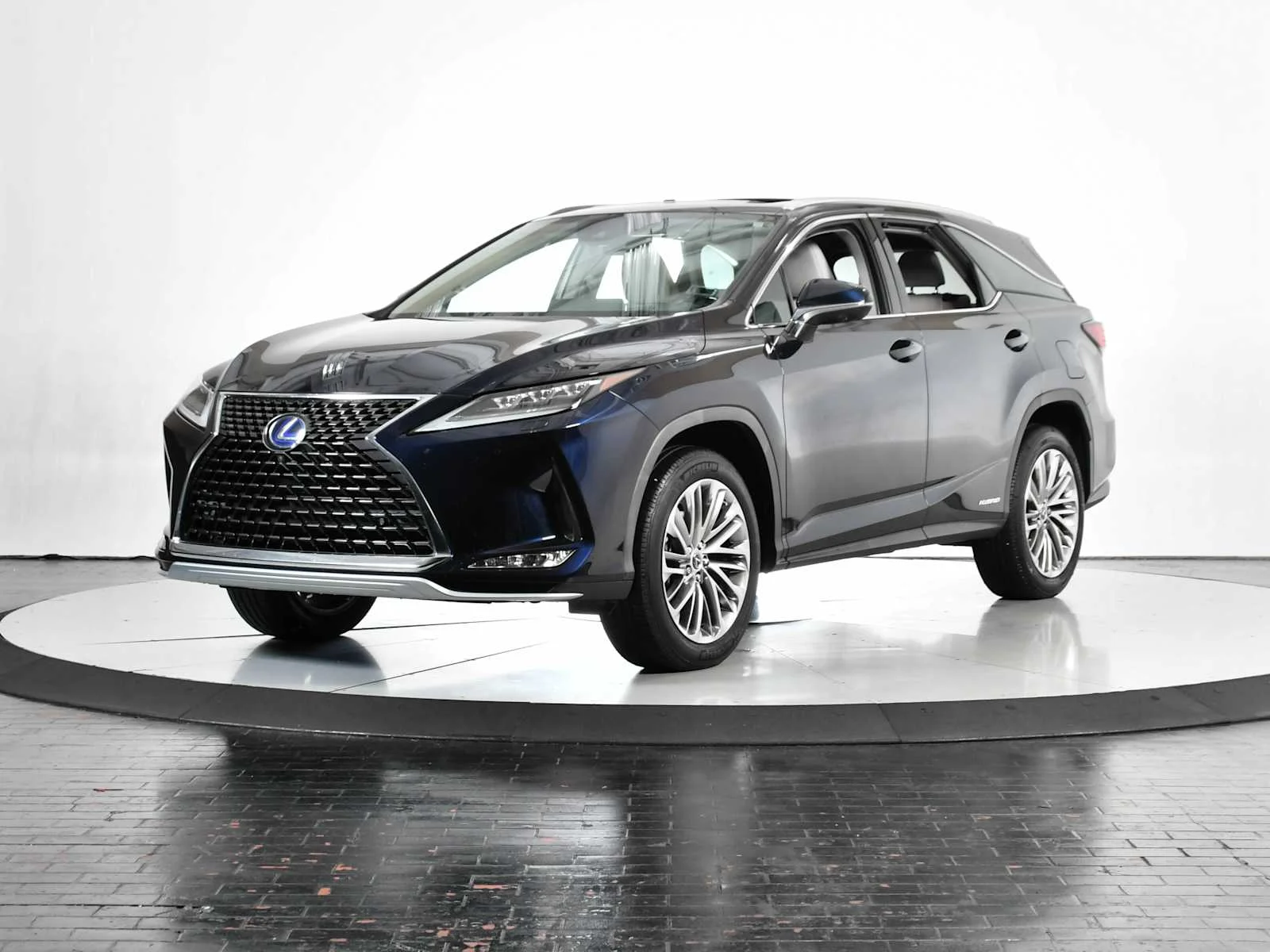 2022 Lexus RX 350h 450hL Luxury AWD's photo
