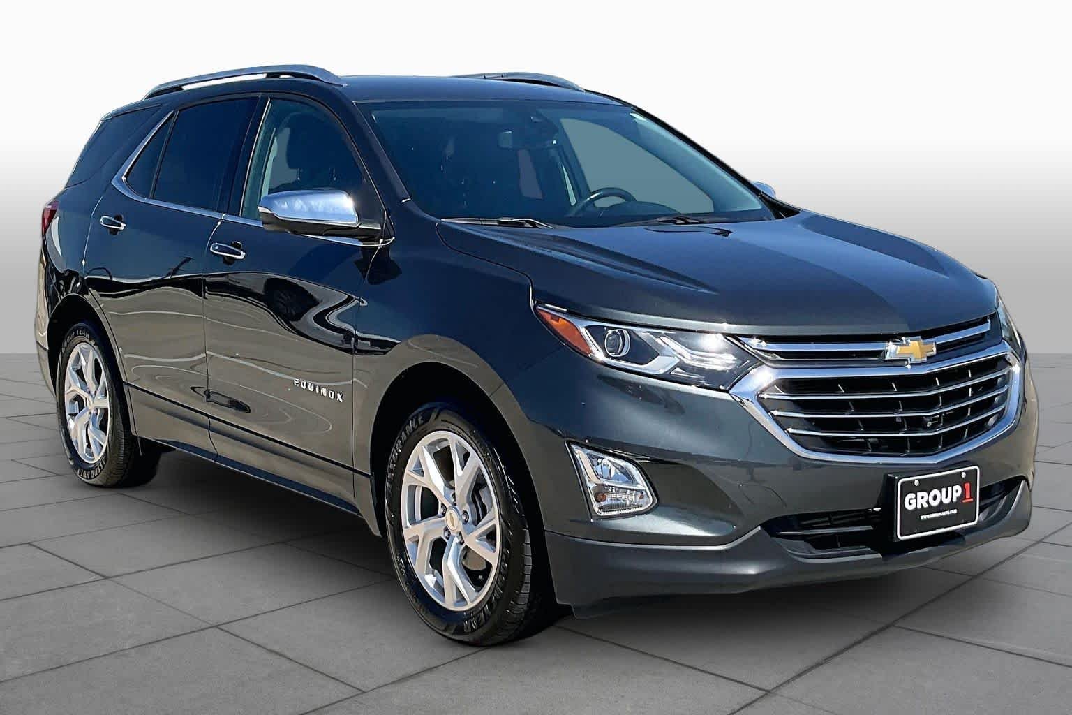 Used 2020 Nightfall Gray Metallic Chevrolet Premier image 3
