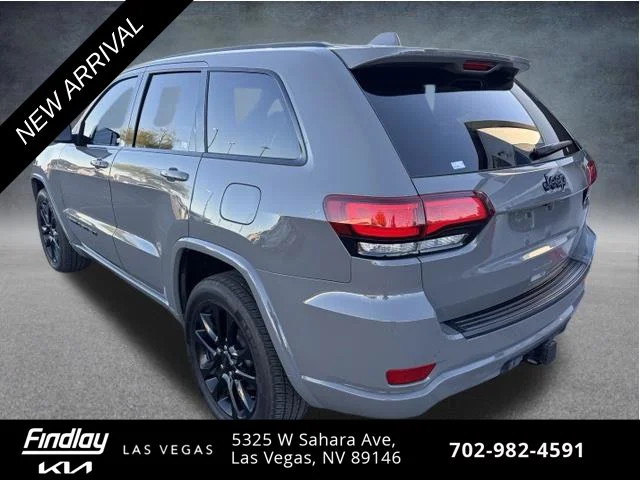 Used 2022 Gray Jeep Laredo X image 7