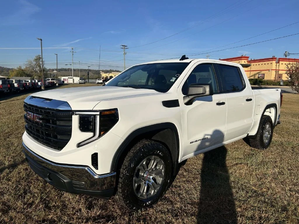New 2026 Summit White GMC Pro image 8