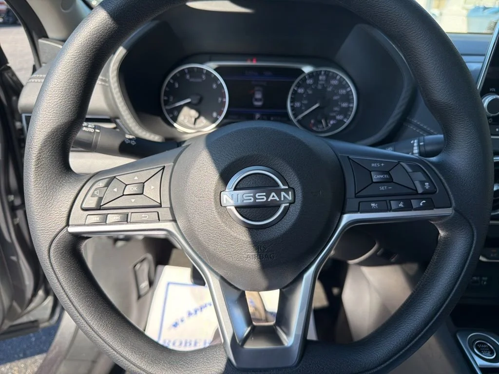 Used 2025 Gray Nissan SV image 12