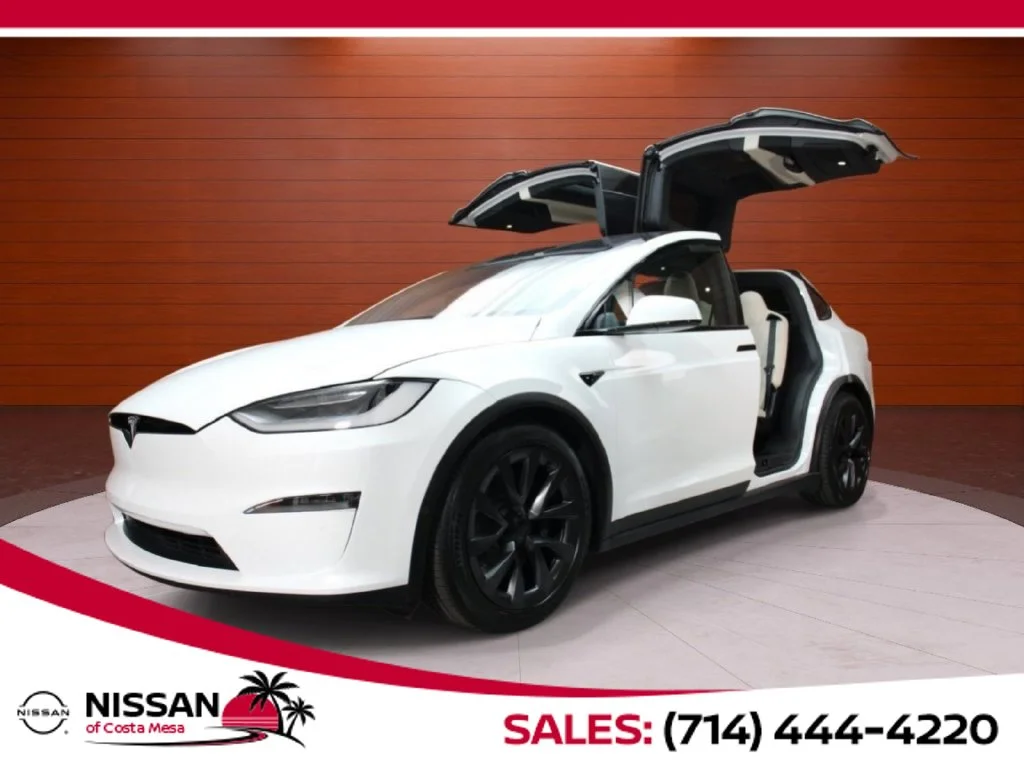 Used 2023 Pearl White Multi-Coat Tesla 7 Seater AWD image 1