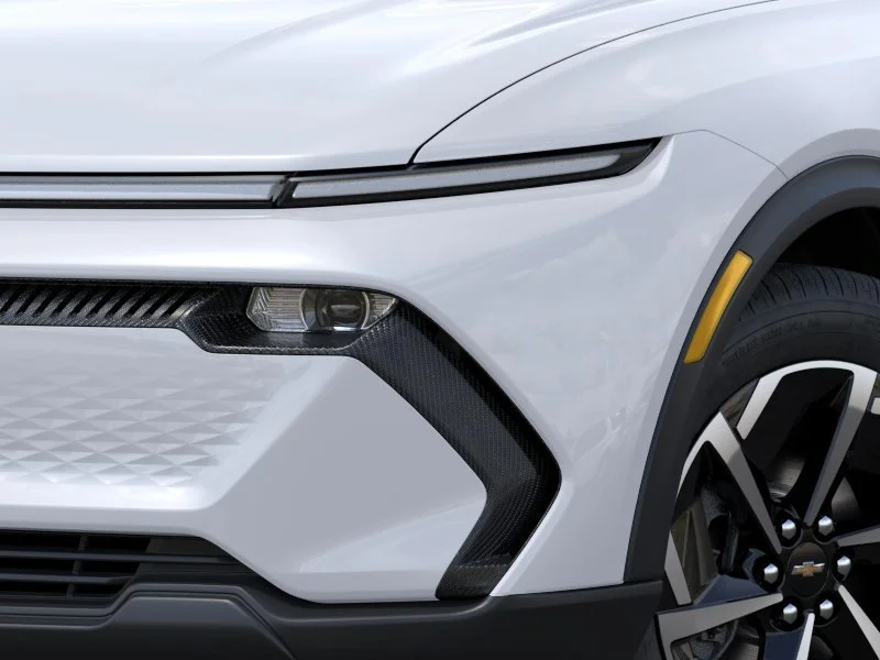 New 2026 Summit White Chevrolet LT2 w/PDE image 11