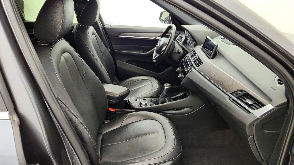 Used 2017 Mineral Grey Metallic BMW xDrive28i w/ Premium Pkg, Tech Pkg & Driving Assist Pkg image 25