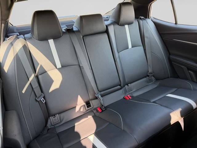 Used 2025 Ice Toyota SE image 18