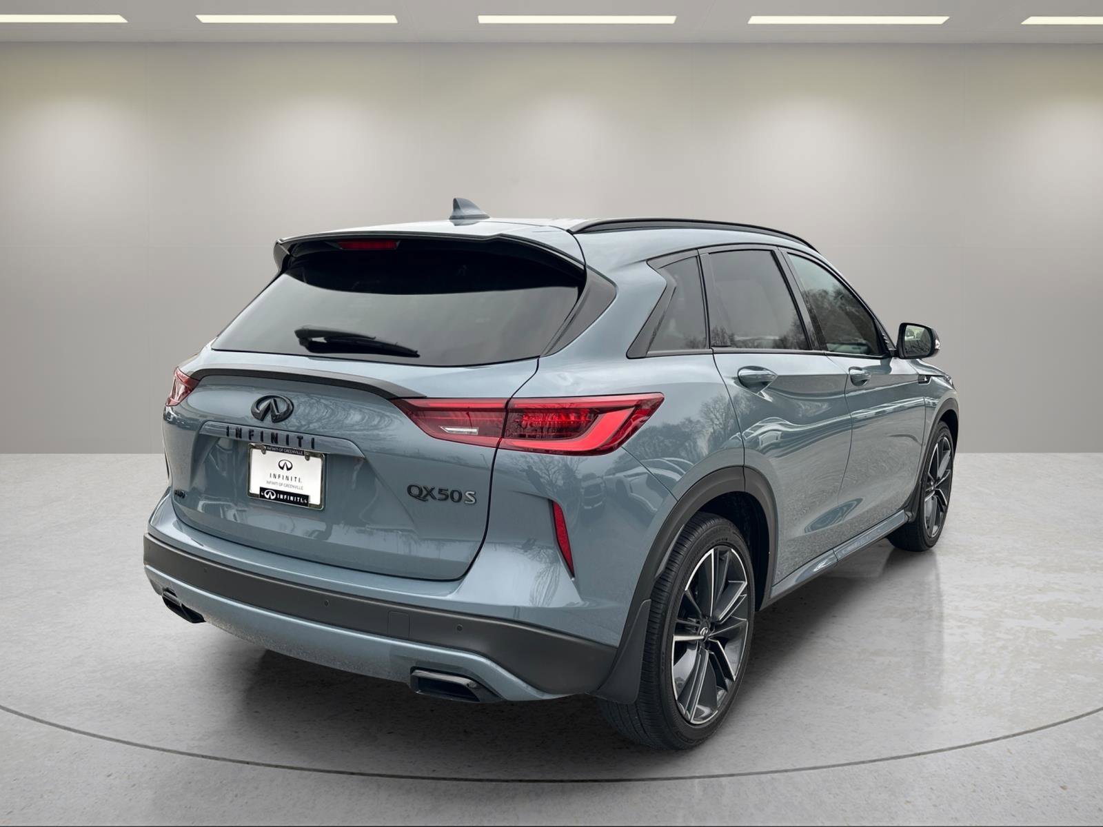 Used 2025 Slate Gray INFINITI SPORT image 5