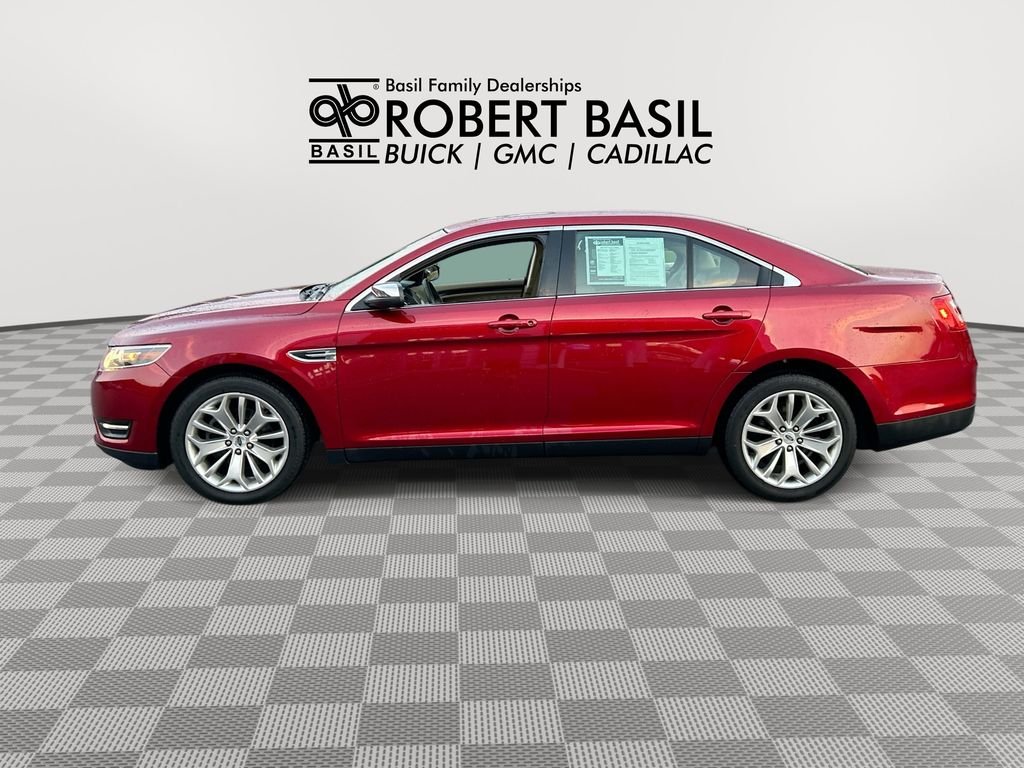 Used 2019  Ford Limited image 5