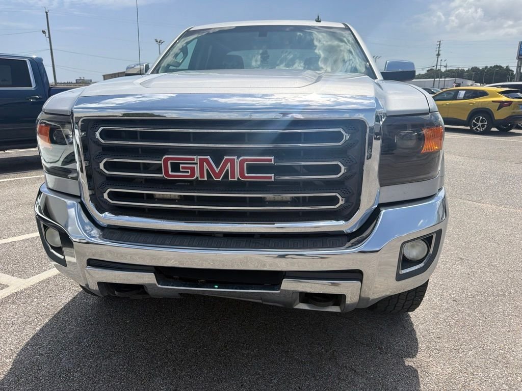 Used 2015 Silver GMC SLT image 2