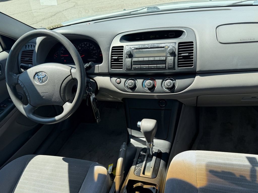 Used 2006  Toyota  image 11