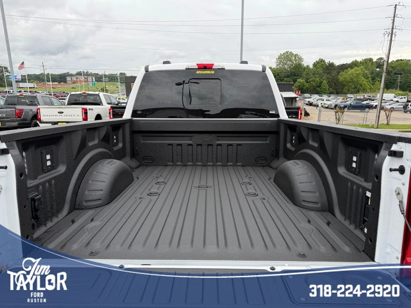 New 2026 Oxford White Ford F-250® Lariat® image 18