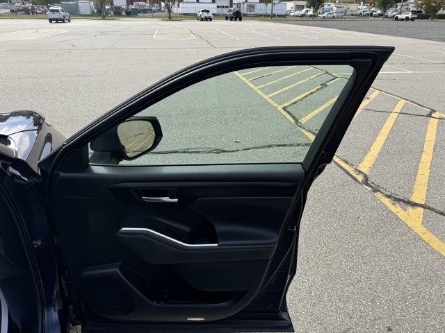 2022 Toyota Highlander XLE photo 4