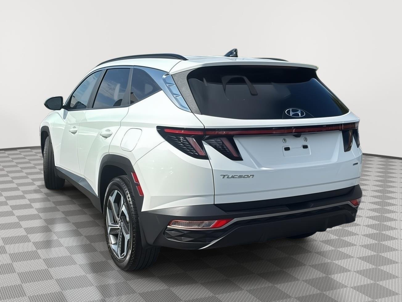 Used 2024 White Pearl Hyundai SEL image 7