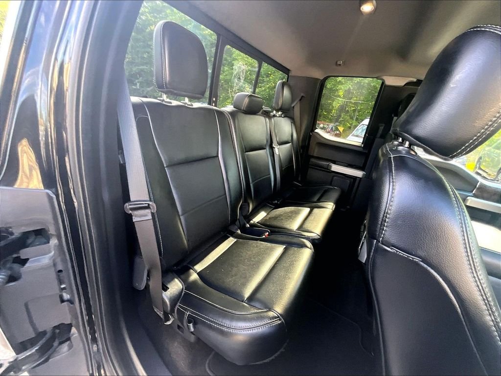 Used 2019 Black Metallic Ford Lariat image 16
