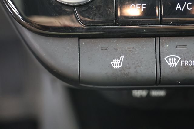 Used 2023 Silver Hyundai SEL image 16