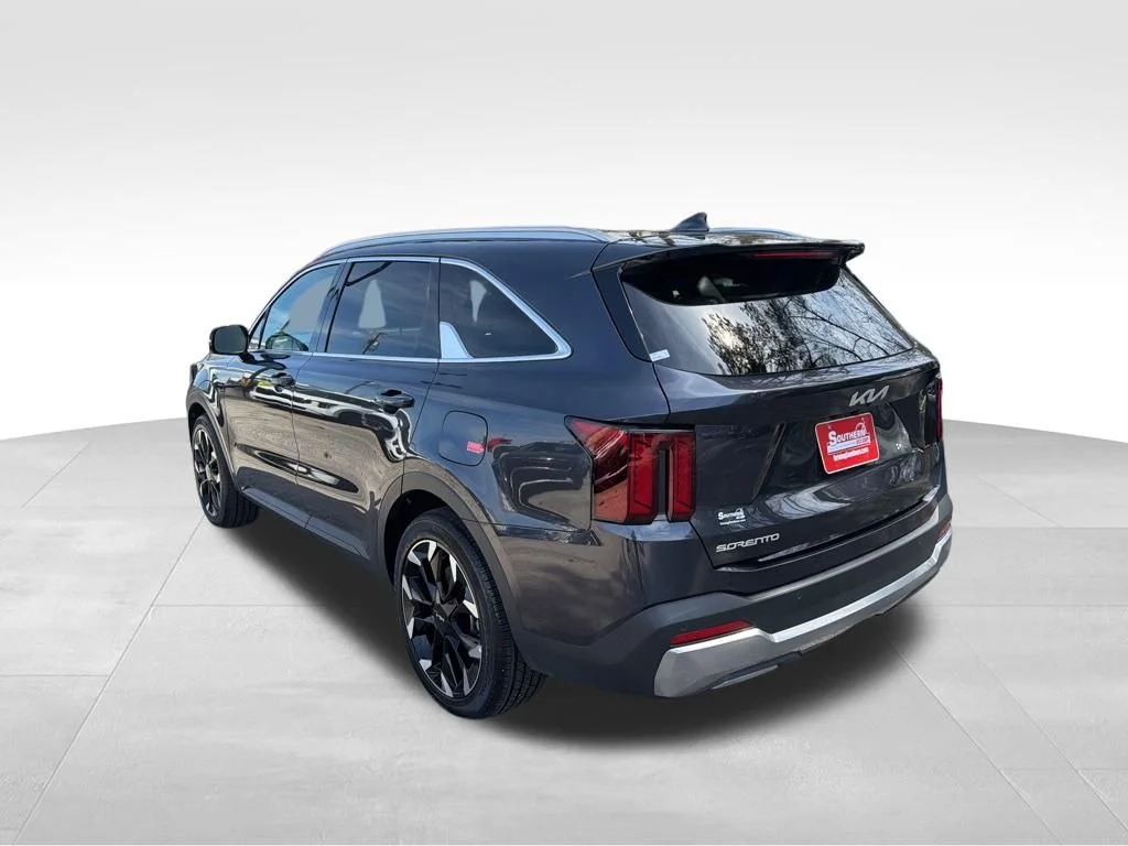 Used 2025 Gray Kia EX image 3