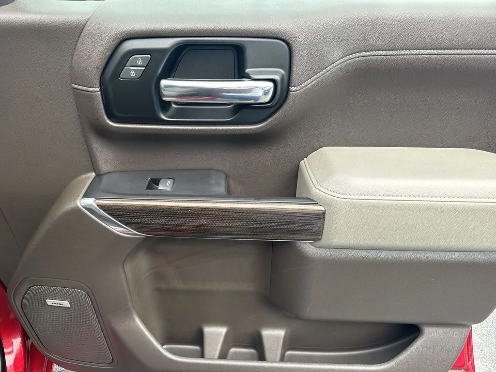 Used 2019 Red Chevrolet RST image 14