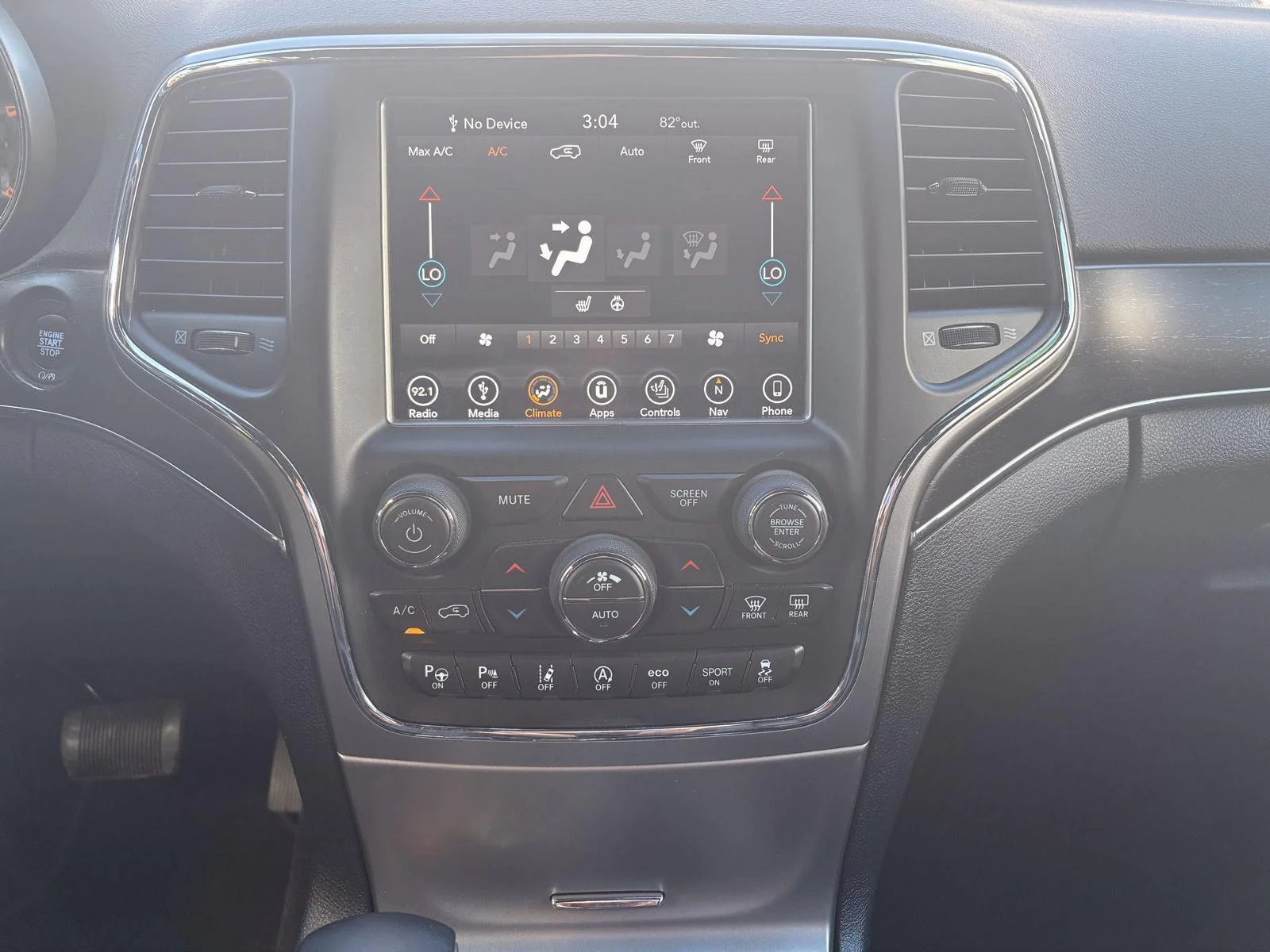 Used 2018 Velvet Red Pearlcoat Jeep Limited image 18
