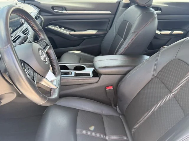 Used 2024 Glacier White Nissan 2.5 SR image 13