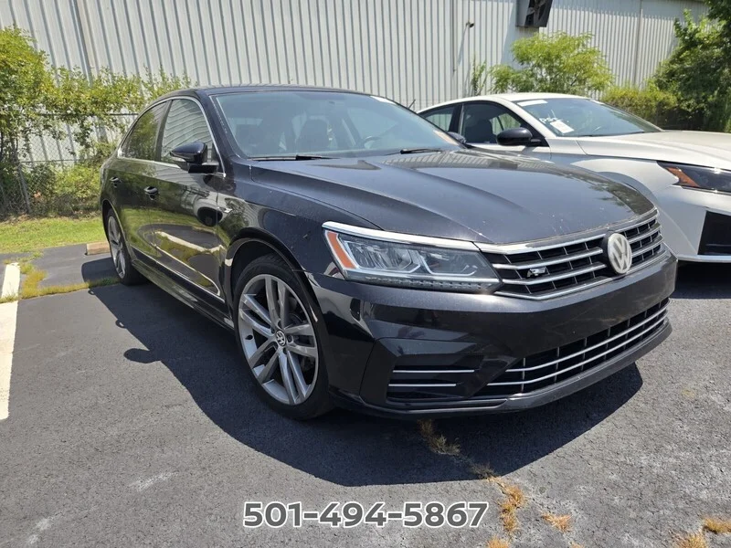 Used 2017 Deep Black Volkswagen 1.8T R-LINE image 5