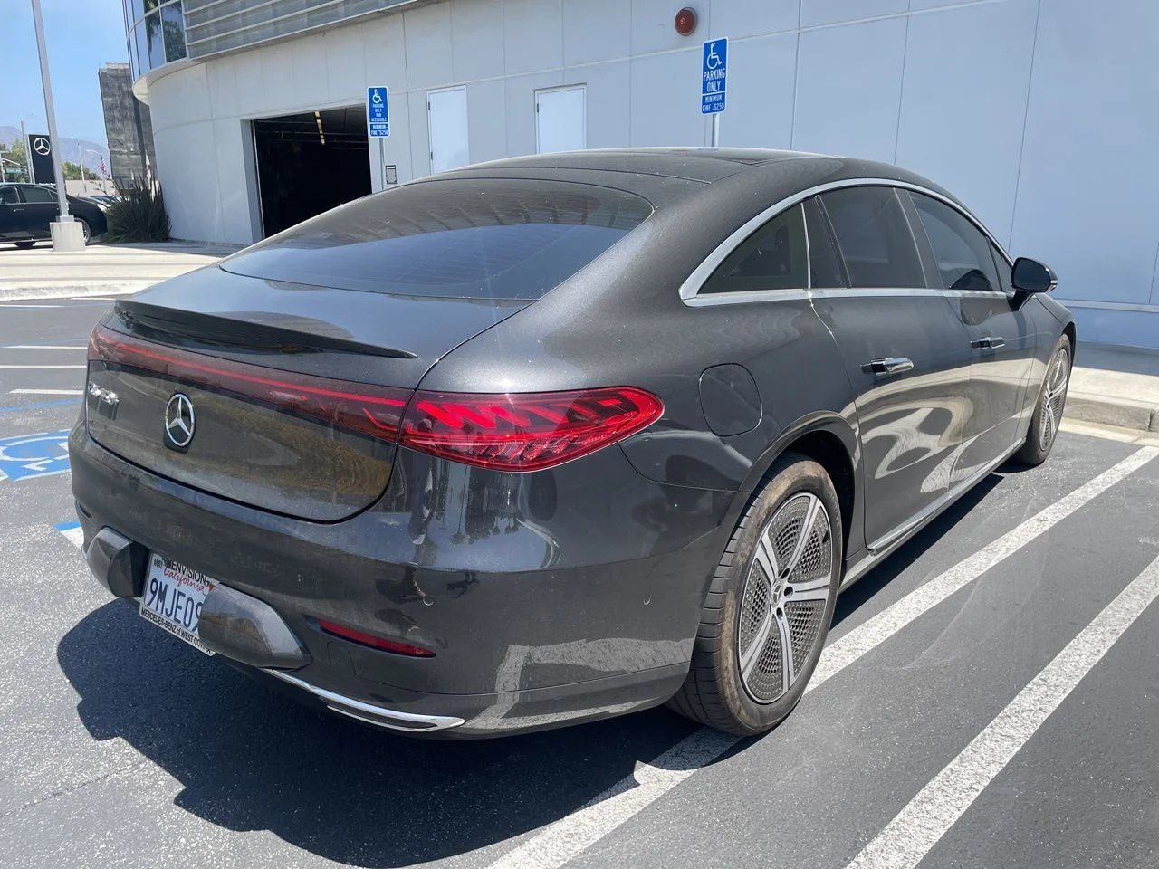 Certified Used 2023 Gray Mercedes-Benz 450 Premium Trim image 5