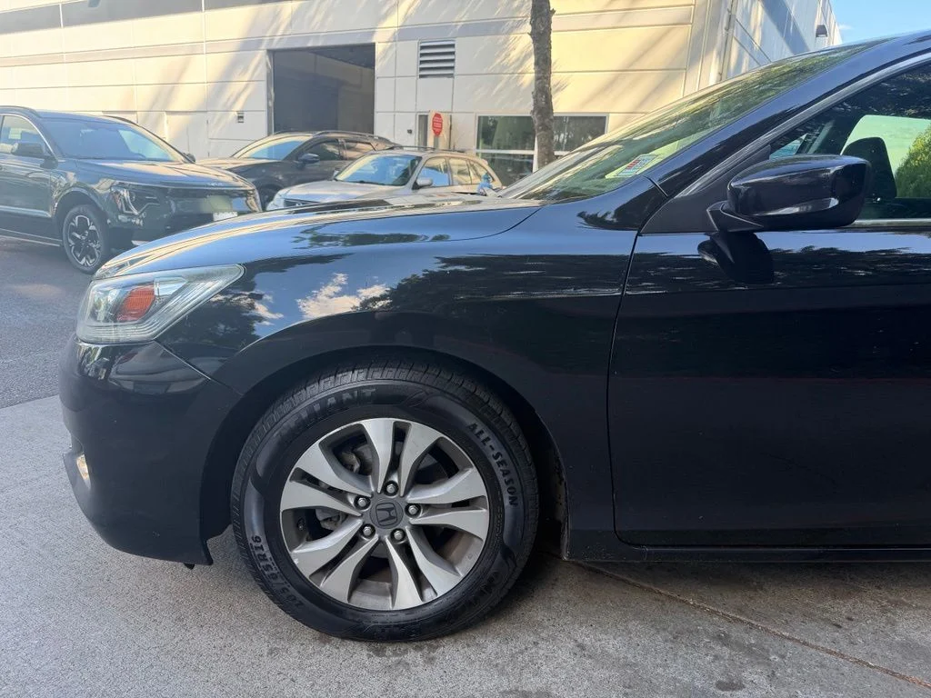 Used 2014 Crystal Black Pearl Honda LX image 8