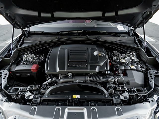 2026 Jaguar F-Pace R-Dynamic S - Photo 31