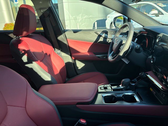 New 2026 Ultra White Lexus NX 350h PREMIUM AWD image 9