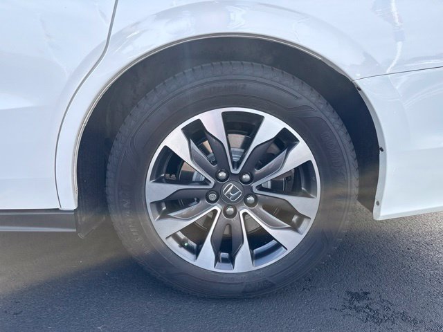 Used 2024 Silver Honda EX-L image 9