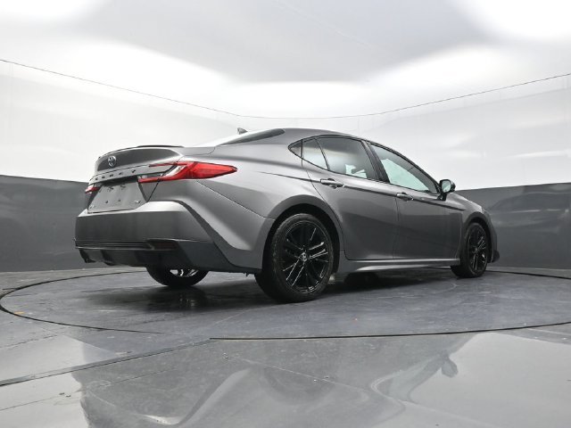 Used 2025  Toyota SE image 37