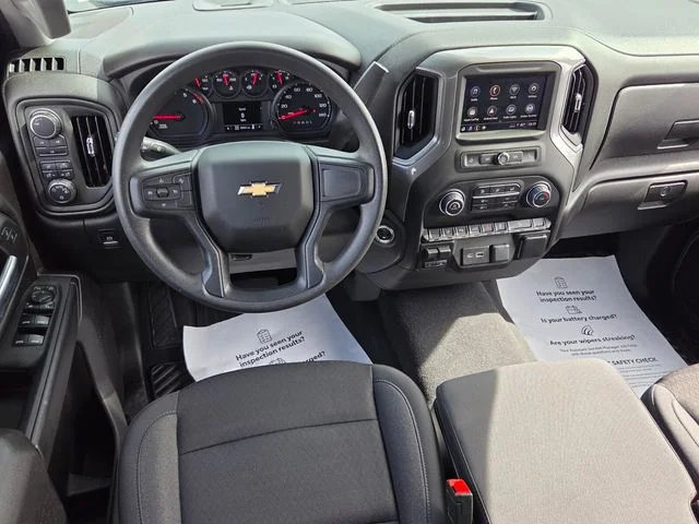 Used 2025 White Chevrolet Custom image 8
