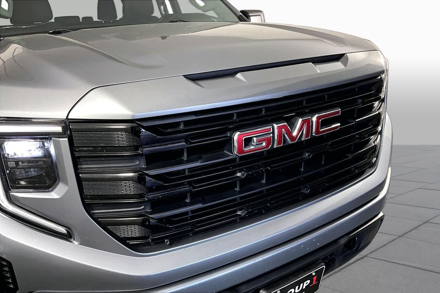 Used 2024 Sterling Metallic GMC Elevation image 28