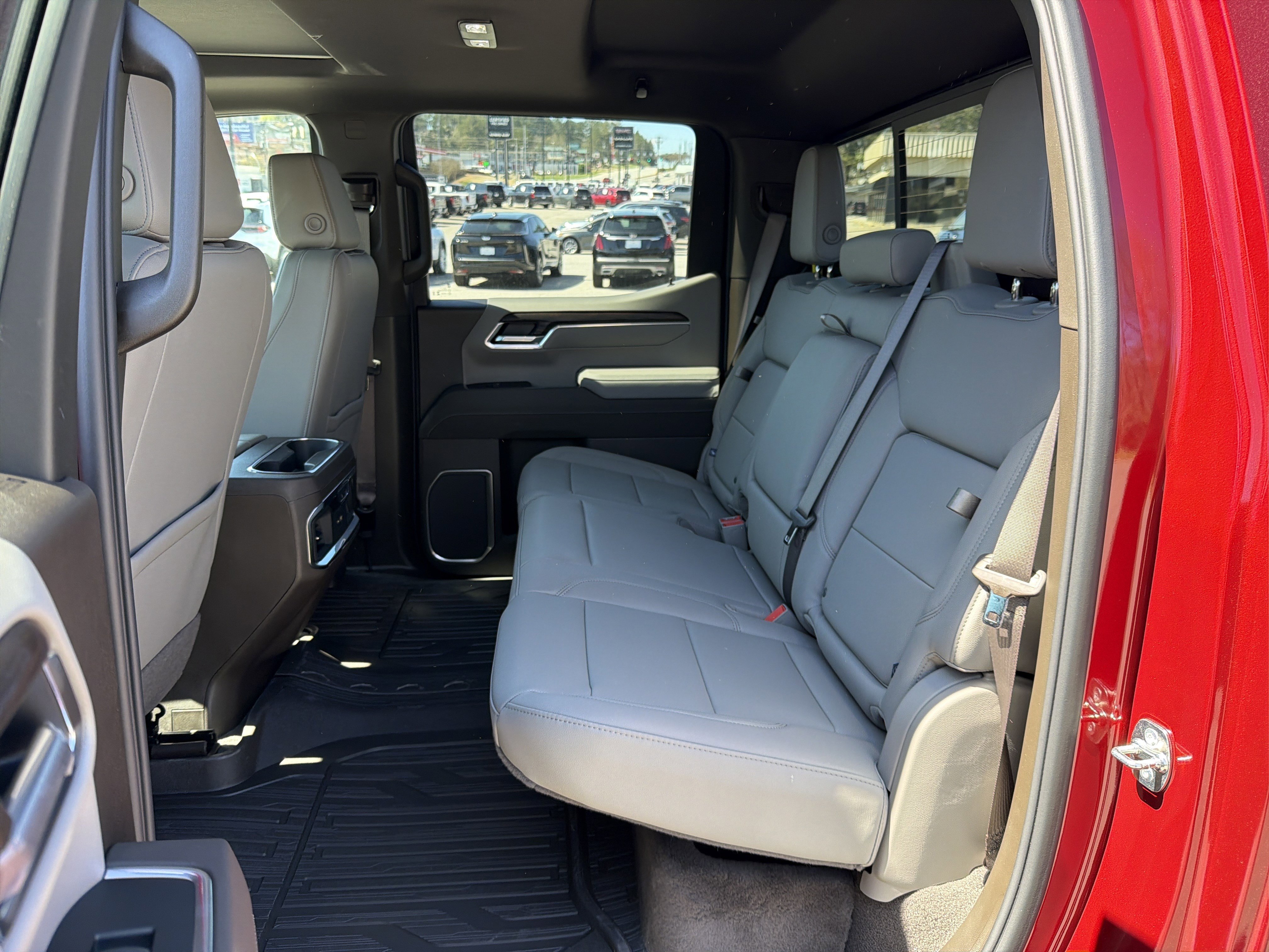 2026 GMC Sierra 1500 SLT - Photo 23