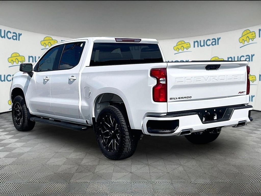 Used 2022 White Chevrolet RST image 4