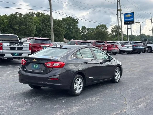 Used 2016 TUNGSTEN METALLIC Chevrolet LT image 5