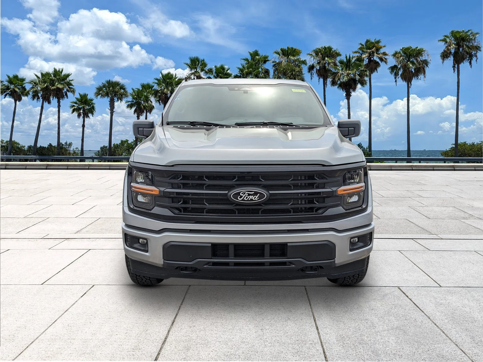New 2026 Iconic Silver Metallic Ford XLT image 2