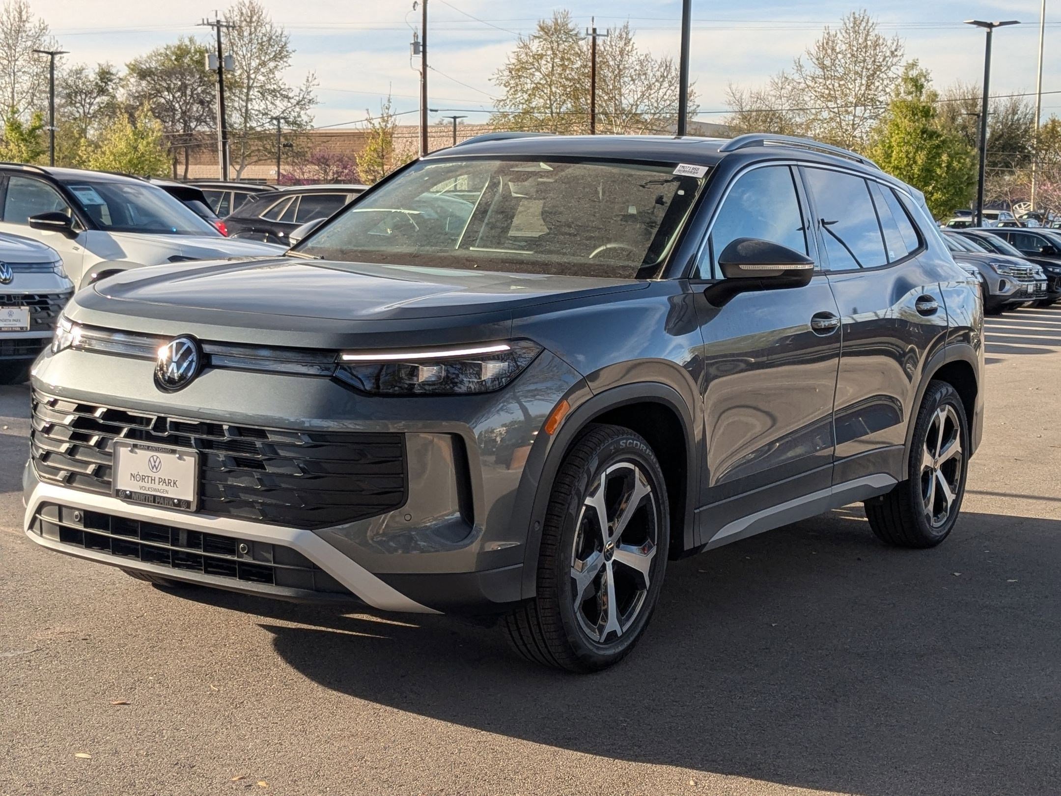 New 2026 Platinum Gray Metallic Volkswagen SE image 4