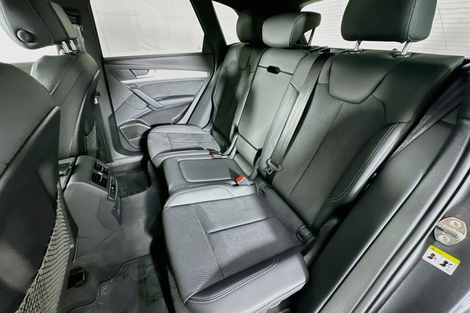 Used 2024 Daytona Gray Pearl Effect Audi S line Premium Plus image 9